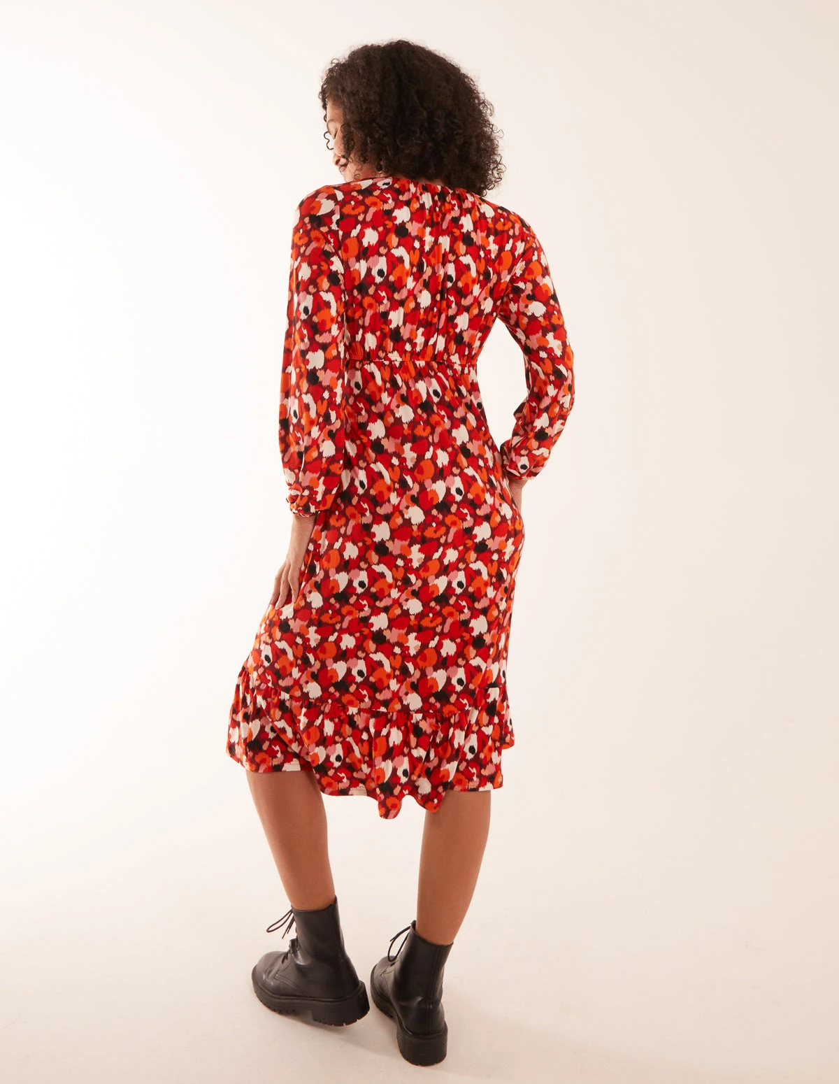 V Neck Shirred Waist Midi Dress 4 V Neck Shirred Waist Midi Dress - Image 4