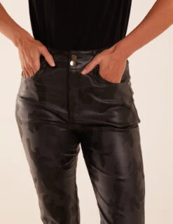 Camouflage PU Leather Skinny Jean -Soft Dress Wear Sales Store BV2942003 114021