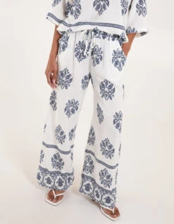 Border Print Wide Leg Trouser