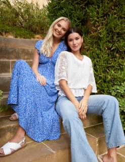 Floral Lace Butterfly Sleeve Blouse