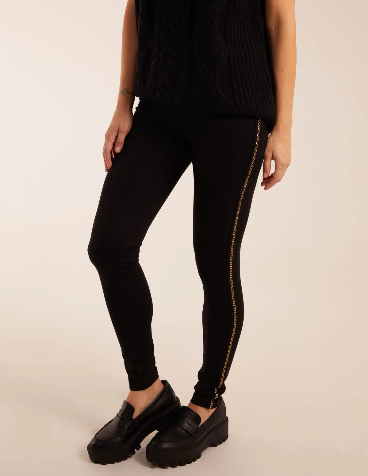 Side Chain Detail Leggings 1 Side Chain Detail Leggings
