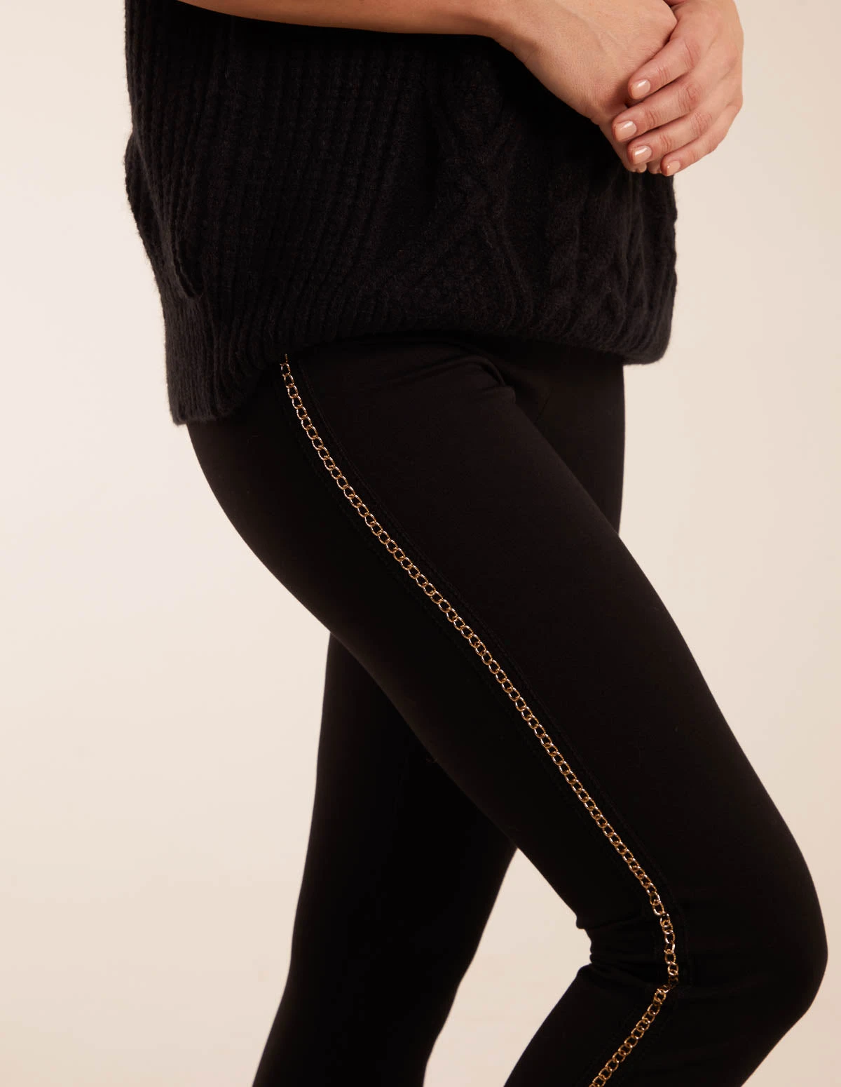 Side Chain Detail Leggings 3 Side Chain Detail Leggings - Image 3
